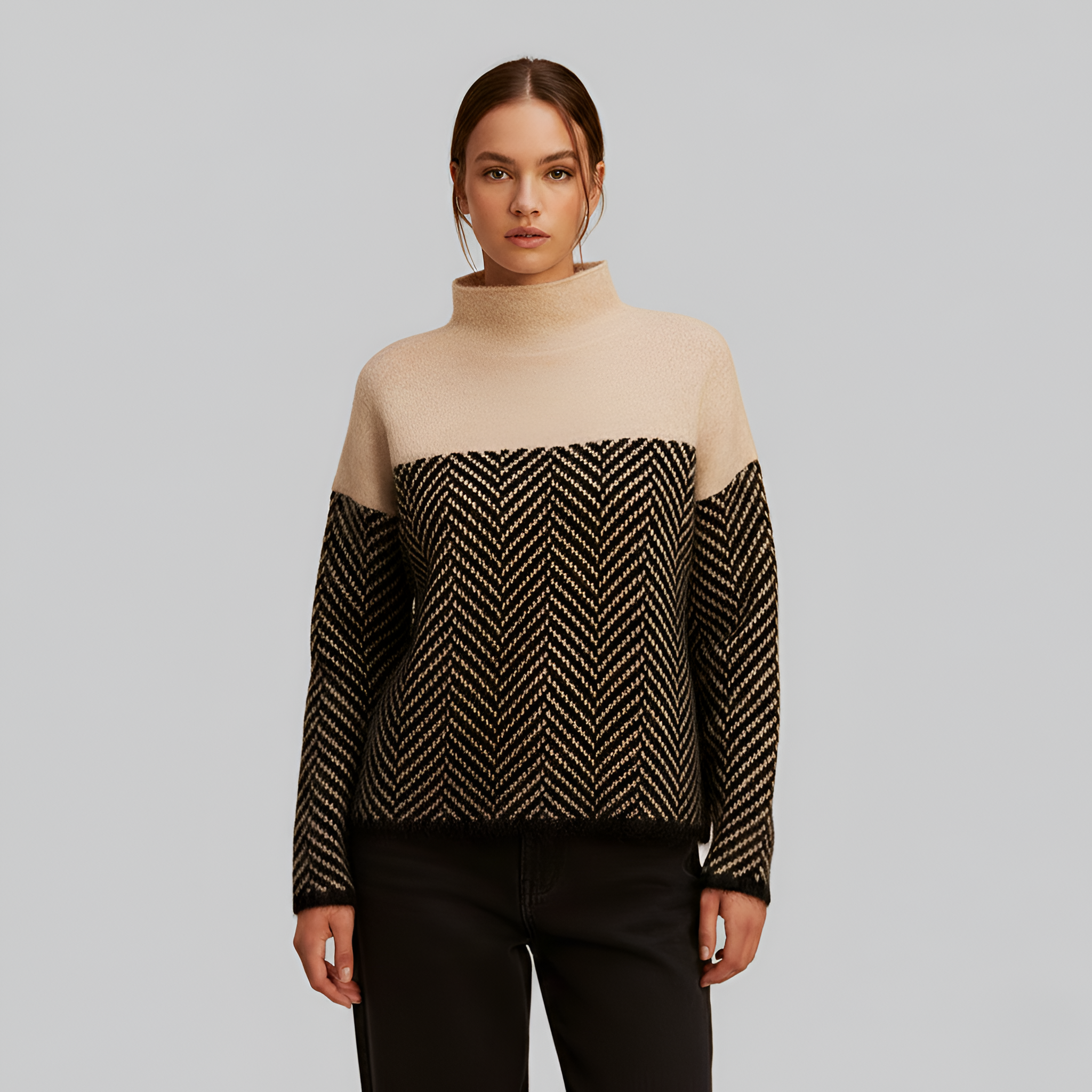 Dámsky pletený sveter s vysokým golierom a vzorom